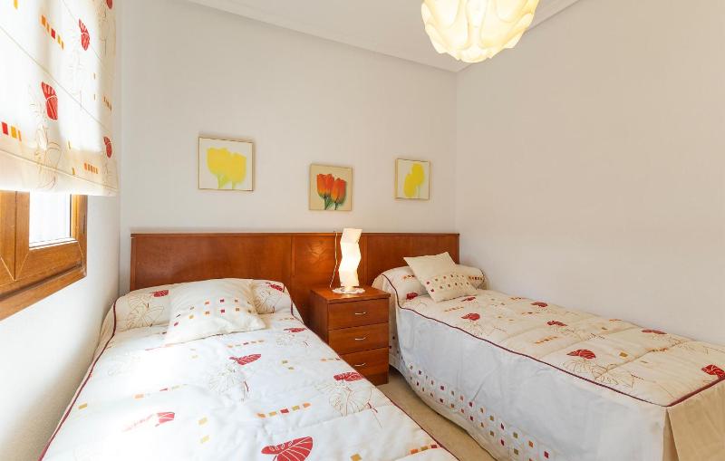 Beautiful Home In Orihuela Costa - image 21