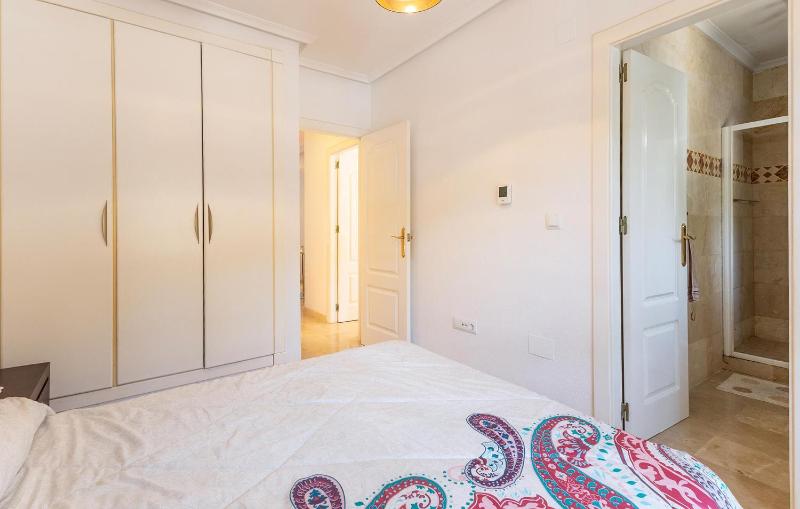 Beautiful Home In Orihuela Costa - image 7