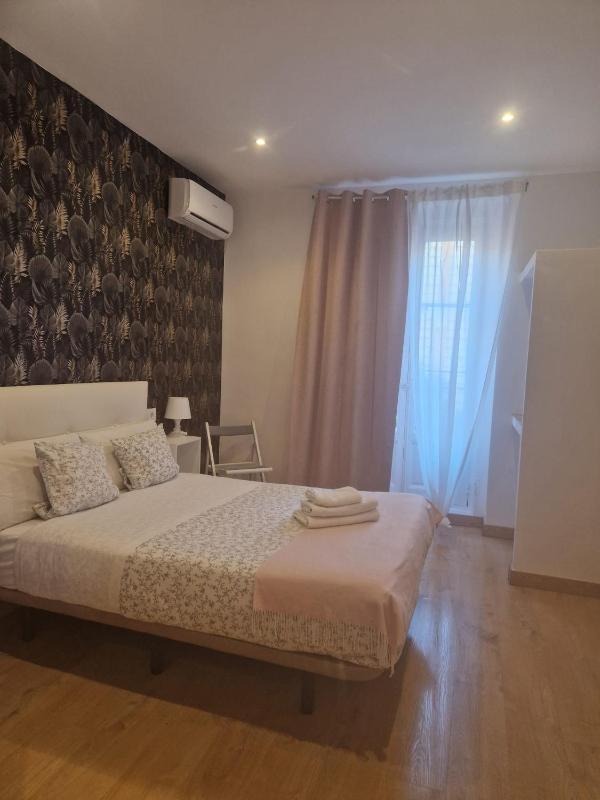 Hostal New Life Madrid - image 1