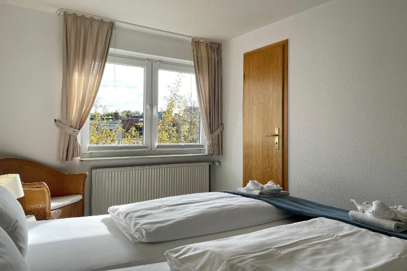 Bohn 'Seeschwalbe' Wilhelmstraße - image 16