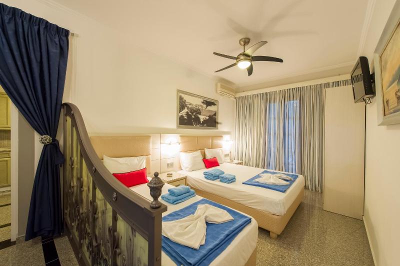 One-Bedroom Apartment image 4