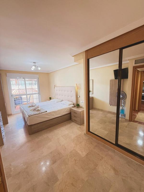 Large Apartment with Sea Views & Terrace - image 25