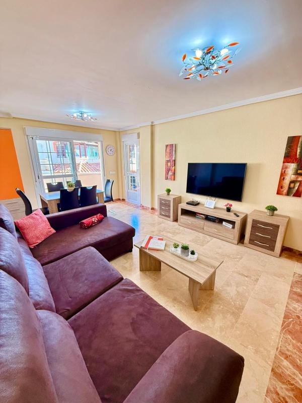 Large Apartment with Sea Views & Terrace - image 23