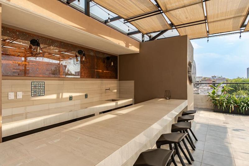 Stylish condo with rooftop in Roma Norte - image 17
