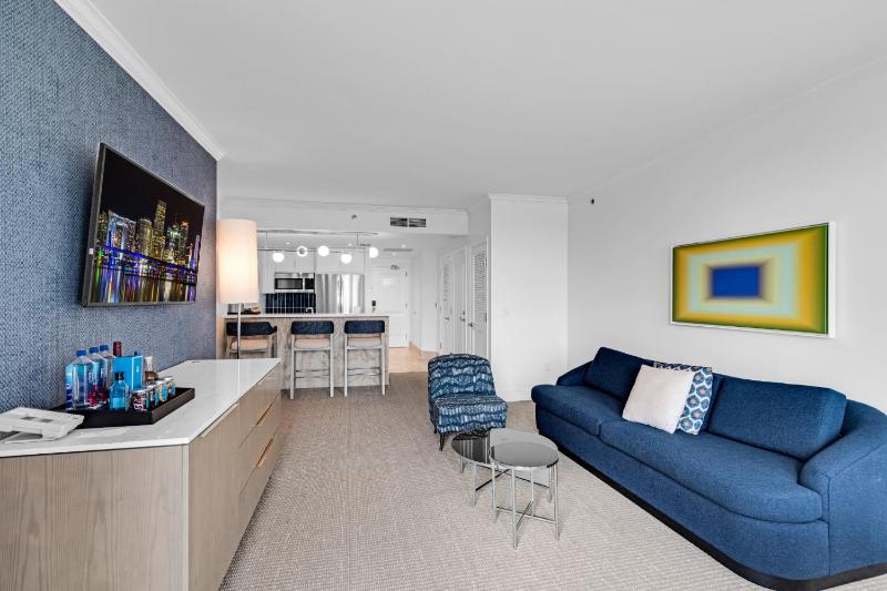 Apartment Brickhouse Living - image 15