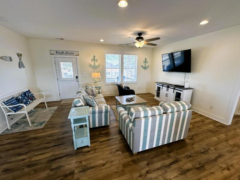 KD1730 - Cole's Cabana - image 16