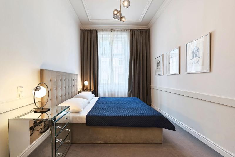 6 rooms Votivpark - image 6
