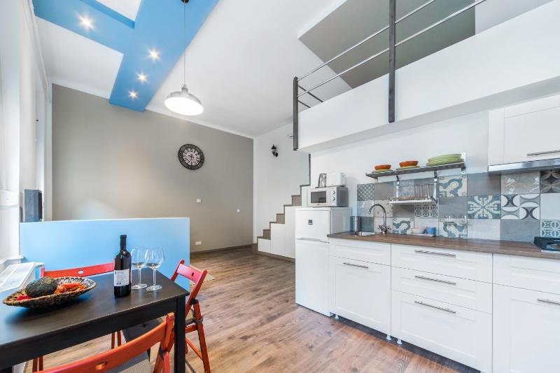 D53 Apartments - image 6