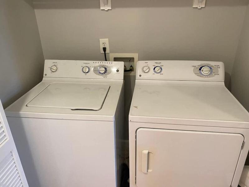 3BR Downtown with Private Garage-Walk to Mass Ave-Family Friendly - image 3