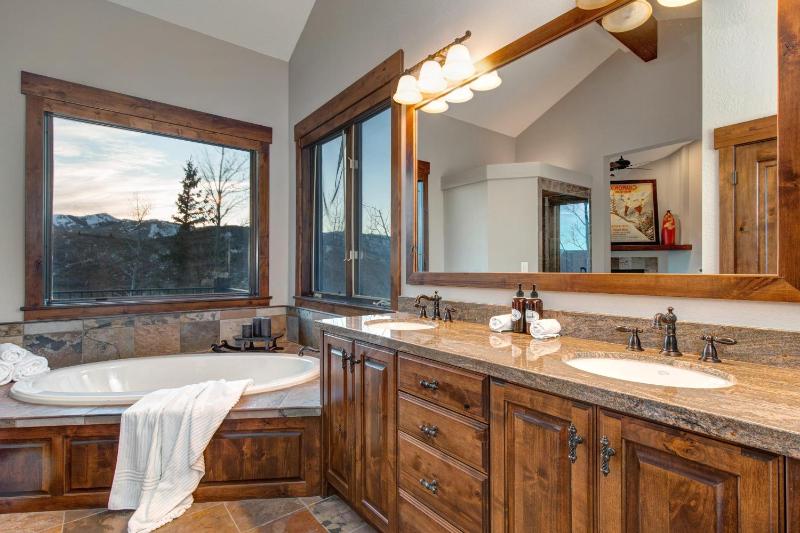 Abode at Bluebird - image 36