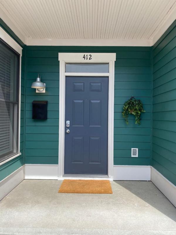 6BR Downtown Side-by-Side Townhomes 2 Garages - image 15