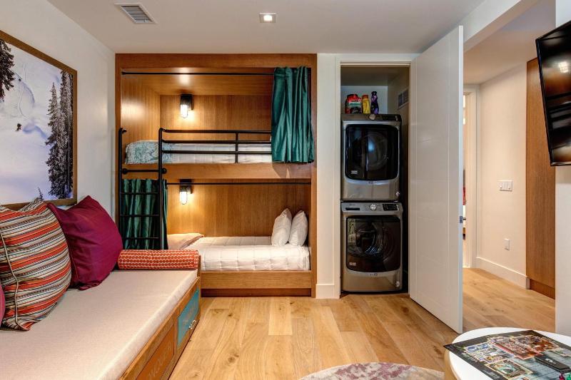 Abode at the Lift - image 4