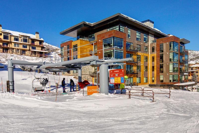 Abode at the Lift - image 11