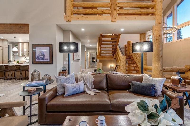 Abode at Oak Haven - image 34