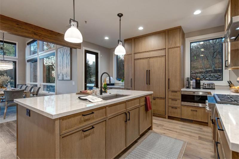 Abode at Oak Haven - image 30