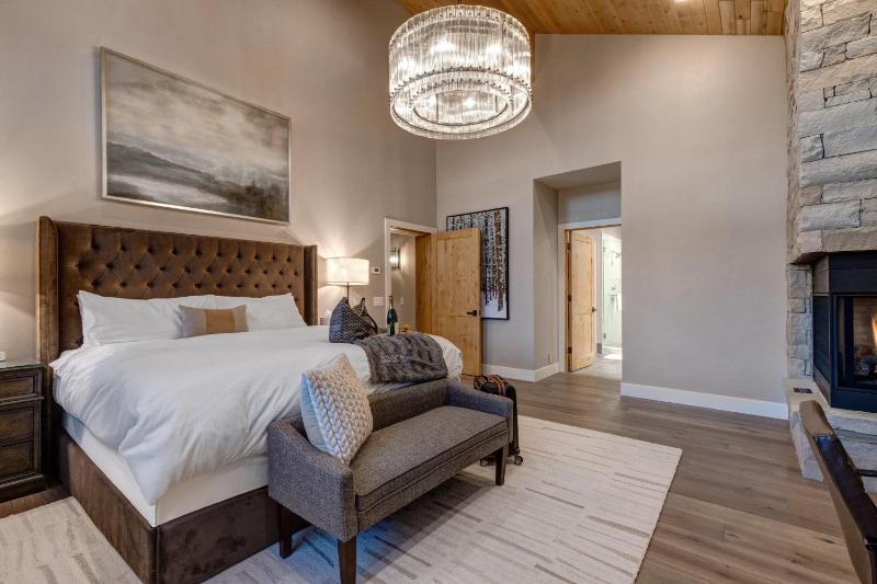 Abode at Oak Haven - image 31