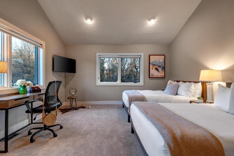 Abode at Oak Haven - image 4