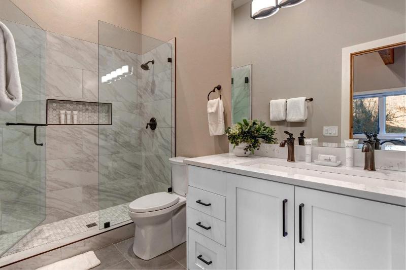 Abode at Oak Haven - image 38