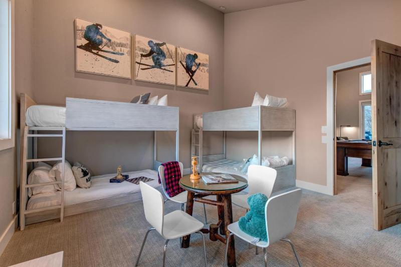 Abode at Oak Haven - image 18