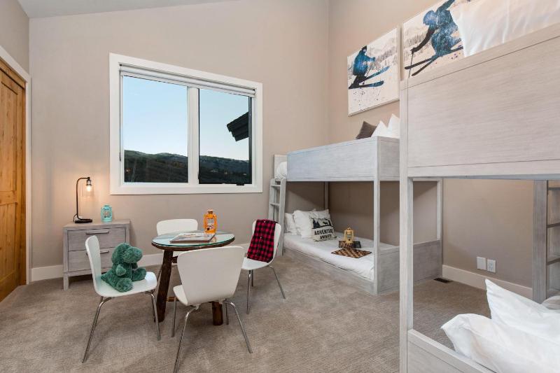 Abode at Oak Haven - image 7