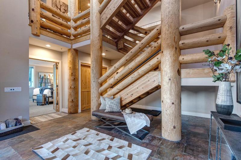 Abode at Oak Haven - image 28