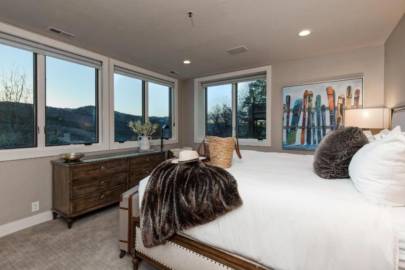Abode at Oak Haven - image 37