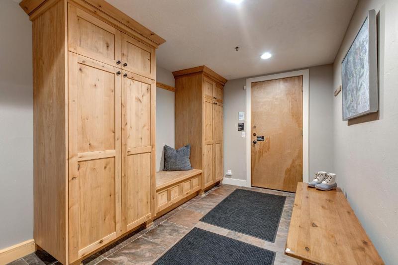 Abode at Oak Haven - image 29