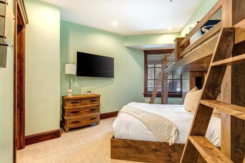 Abode at The Inn - image 10