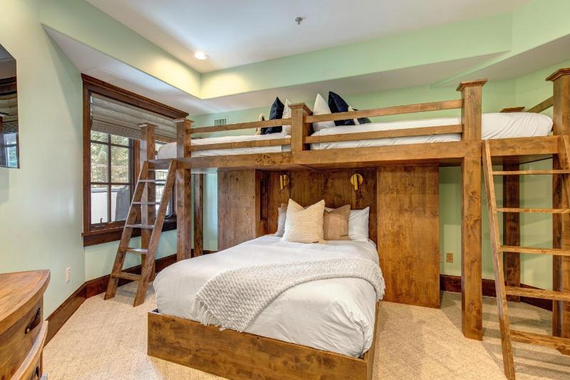 Abode at The Inn - image 8