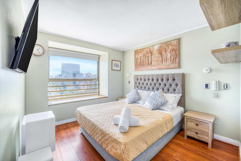 Living la Gloria - Cozy Apartment With Pool AC & Wifi - image 3