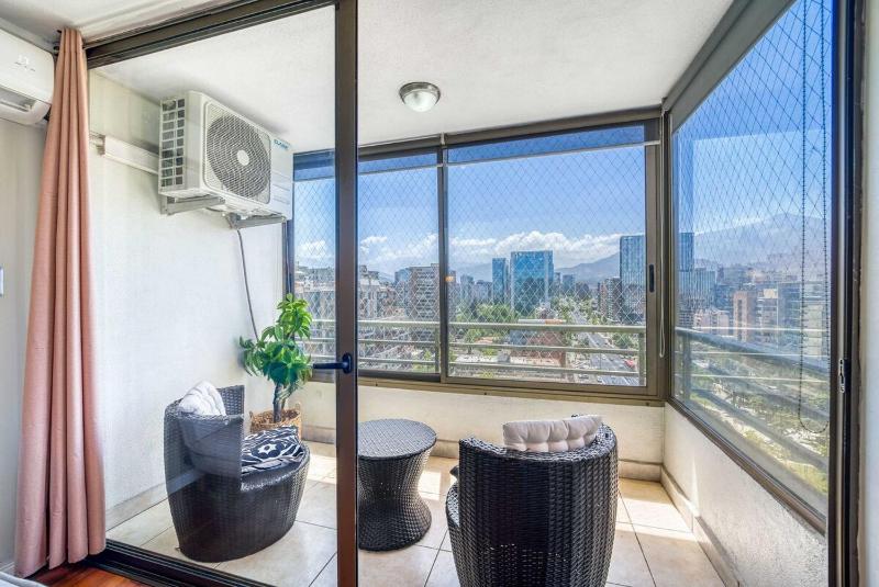 Living la Gloria - Cozy Apartment With Pool AC & Wifi - image 7