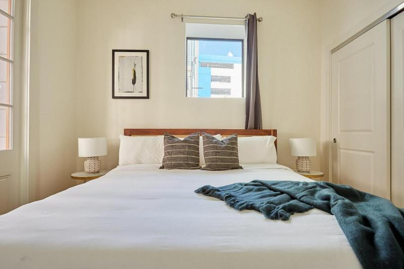 The Louie Hotel New Orleans Belvilla District 6 Formerly Sonder - image 15