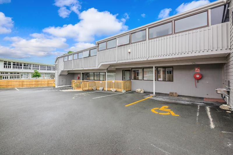 Greenlane Motel - image 3