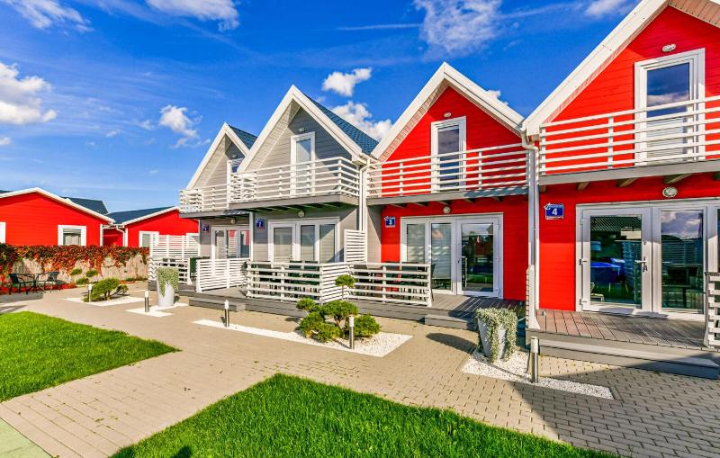 Stunning Home In Sarbinowo - image 6