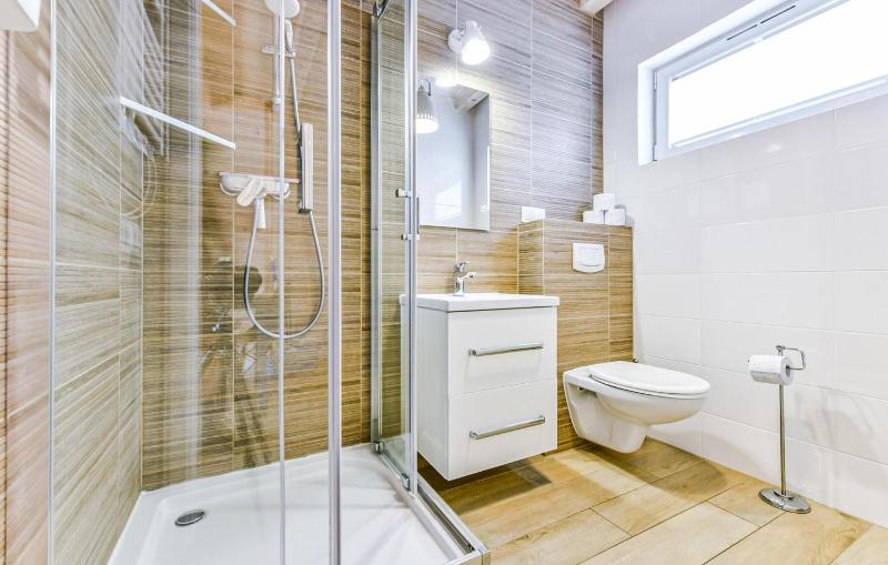 Stunning Home In Sarbinowo - image 2