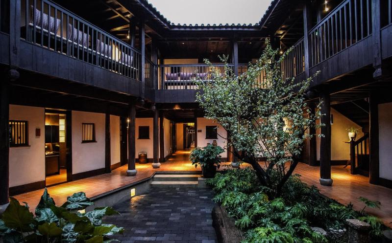 Lijiang Old Town Anyu Hotel - image 9