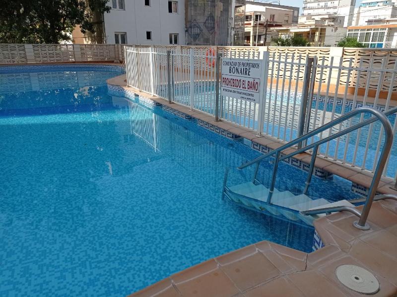 Apartamentos Bonaire 1ª Linea Wifi Solo Familias Serviplaya - image 33