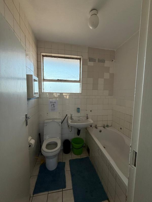 Dee's Place - image 15