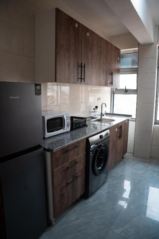 Yankers royal holding Immeuble d'appartements à Flambeau - kinshasa - image 9