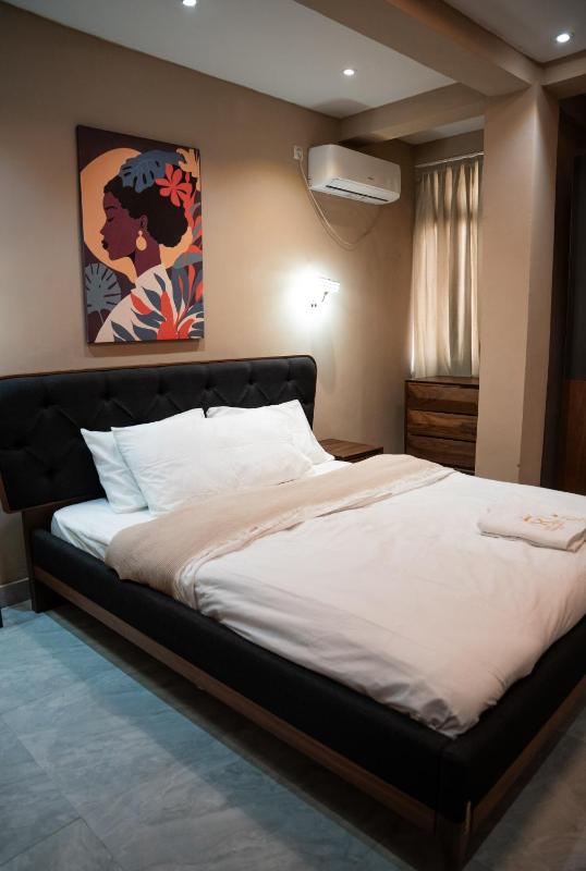 Yankers royal holding Immeuble d'appartements à Flambeau - kinshasa - image 8