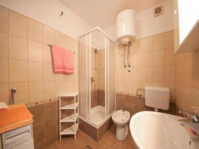 Apartment Anec - image 5