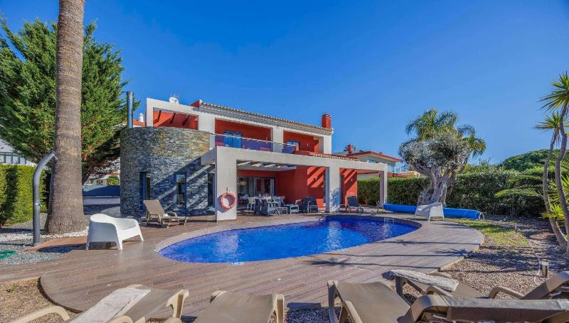 Villa Gale by Vintage Travel - image 1
