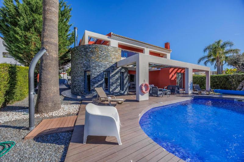 Villa Gale by Vintage Travel - image 4