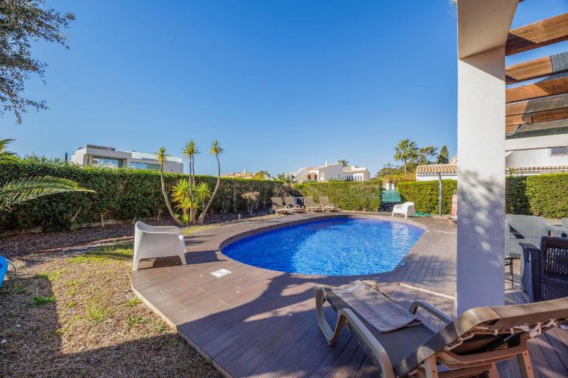 Villa Gale by Vintage Travel - image 10