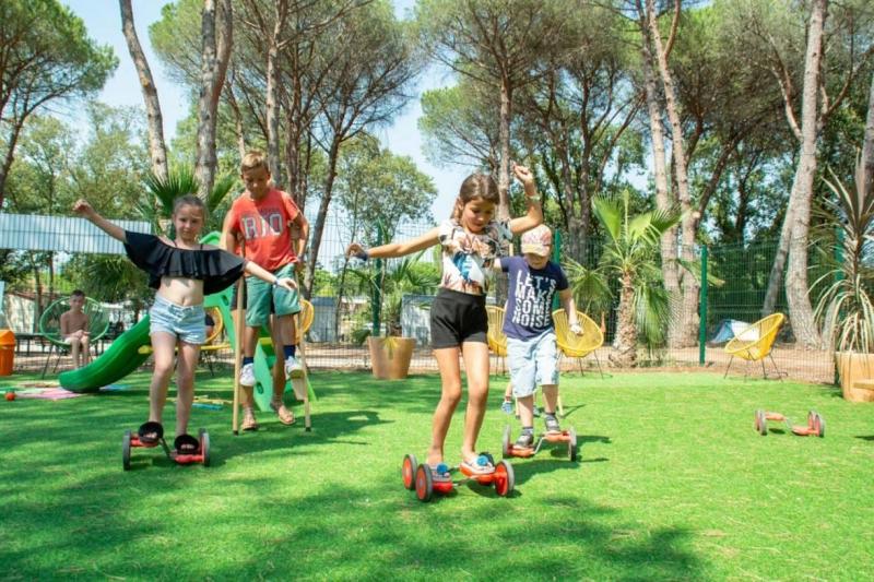 ZEcamping 3 étoiles avec parc aquatique - 3km des plages - image 11