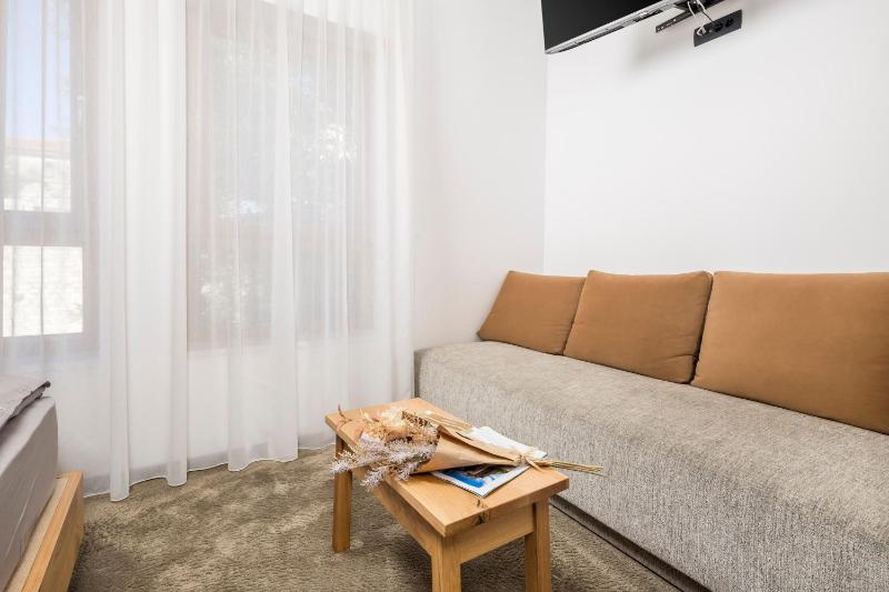 Pula Residence - image 25
