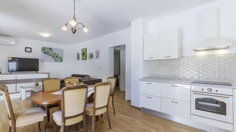 Beautiful Villa Ana with pool in Labin - image 33
