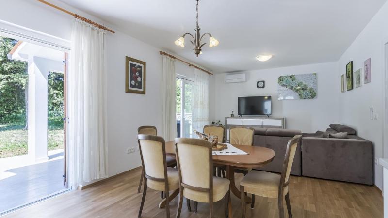 Beautiful Villa Ana with pool in Labin - image 31