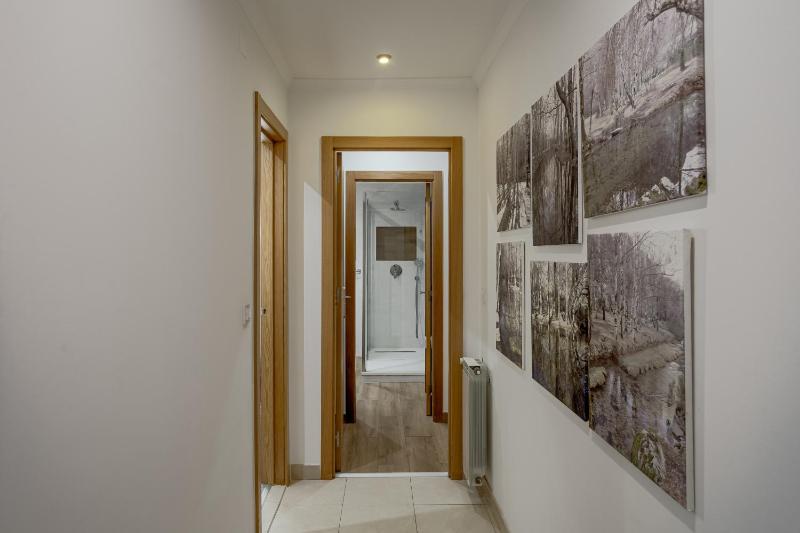 Carcavelos Bright & Modern Apartment by Homing - image 16