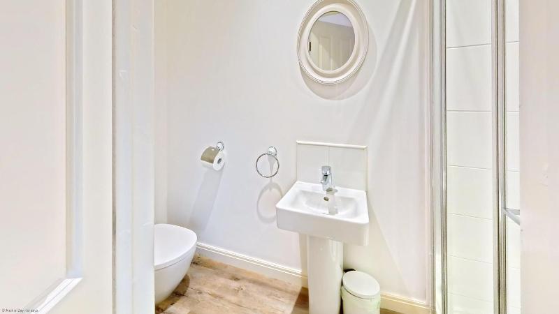 Old and New England Cottages - two 3 bedroom cottages nearby - Part of the The Bay Filey Holiday Village with pool gym and direct beach access pub restaurant tennis and meadows walks - image 34